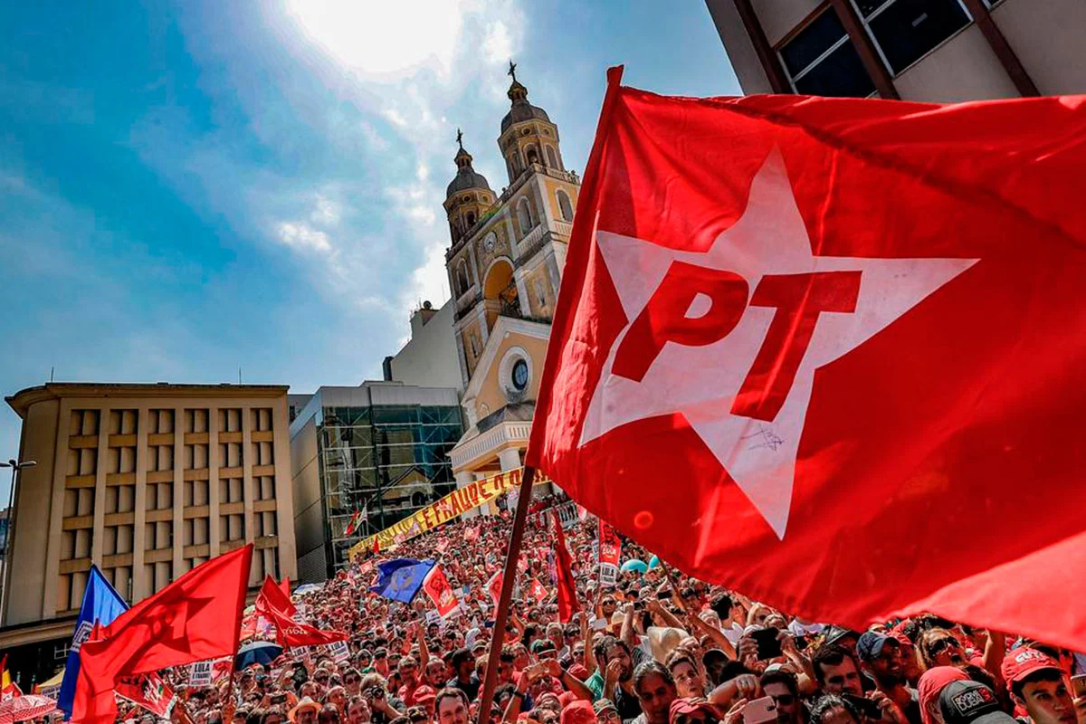 PT aposta em candidaturas jovens para renovar sua bancada na Câmara dos Deputados