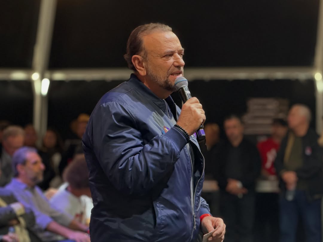 PT busca aproximação com evangélicos, focando em políticas sociais e evitando pauta de costumes