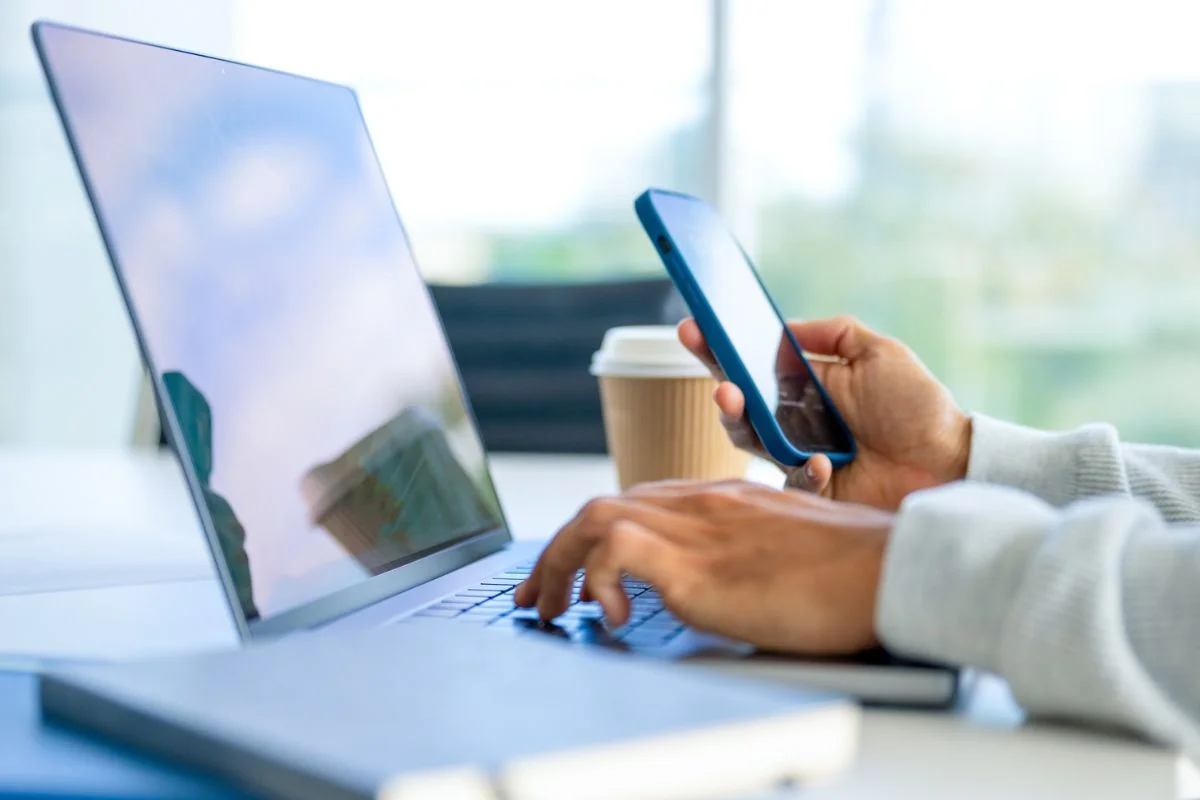 Internet ultrapassa TV aberta em investimentos publicitários no Brasil pela primeira vez