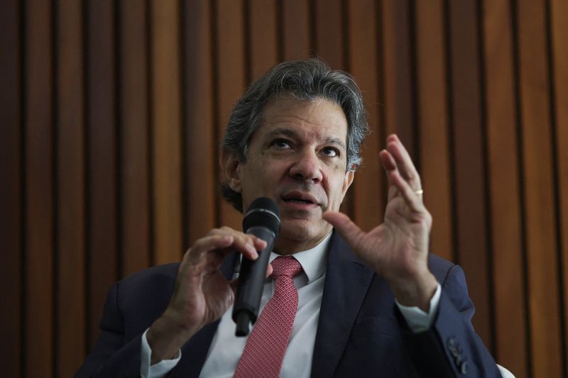 PT oficializa Fernando Haddad como candidato ao governo de São Paulo