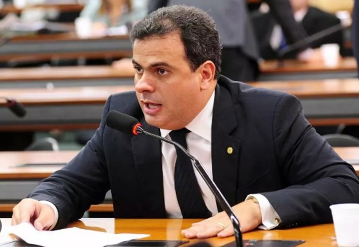 Alexandre de Moraes exige que Bacelar devolva R$ 1,4 milhão por "fantasmas"