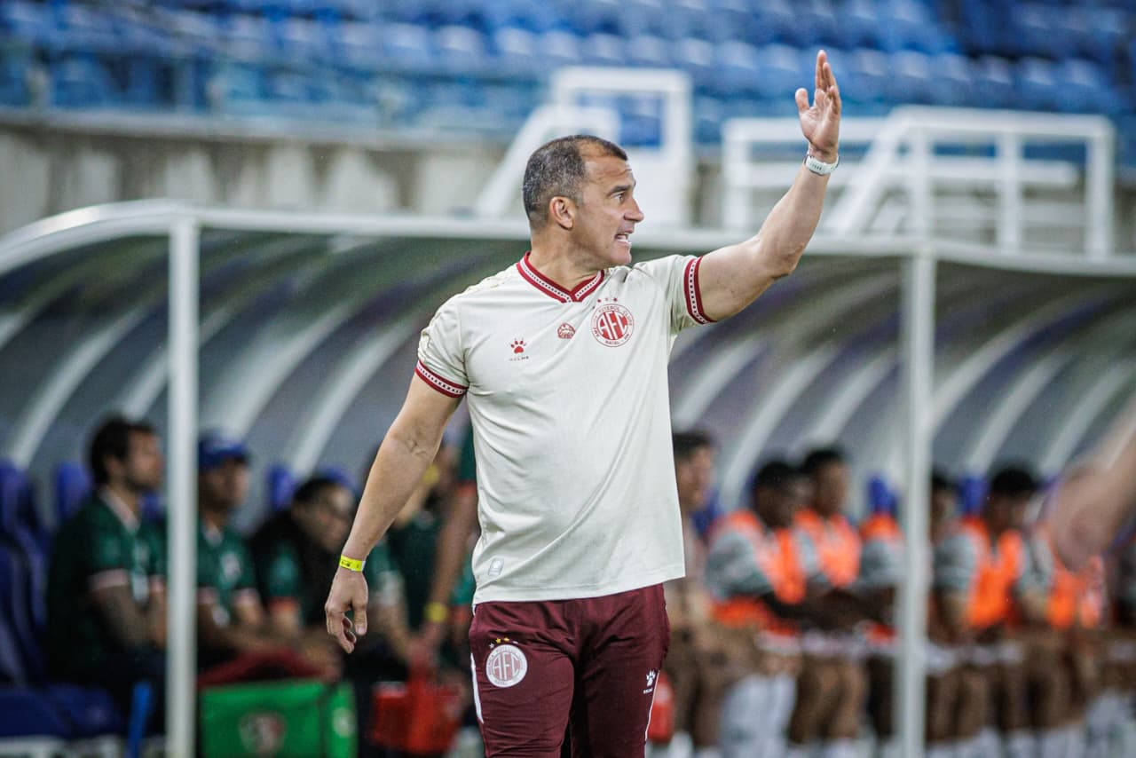 Ranielle cobra América mais eficiência em campo após classificação para terceira fase da Série D
