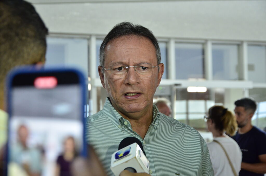 Raniere Barbosa lança livro sobre mandatos políticos e defende foco na produtividade legislativa