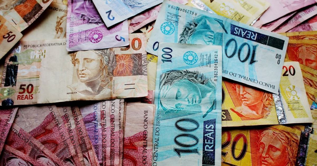 Renda média no trimestre até abril de 2026 atinge 2º maior patamar da série, aponta IBGE