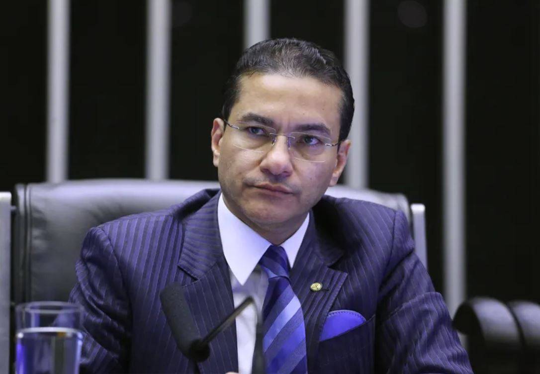 Republicanos nega aliança com Flávio Bolsonaro e tratativa por vaga no STF
