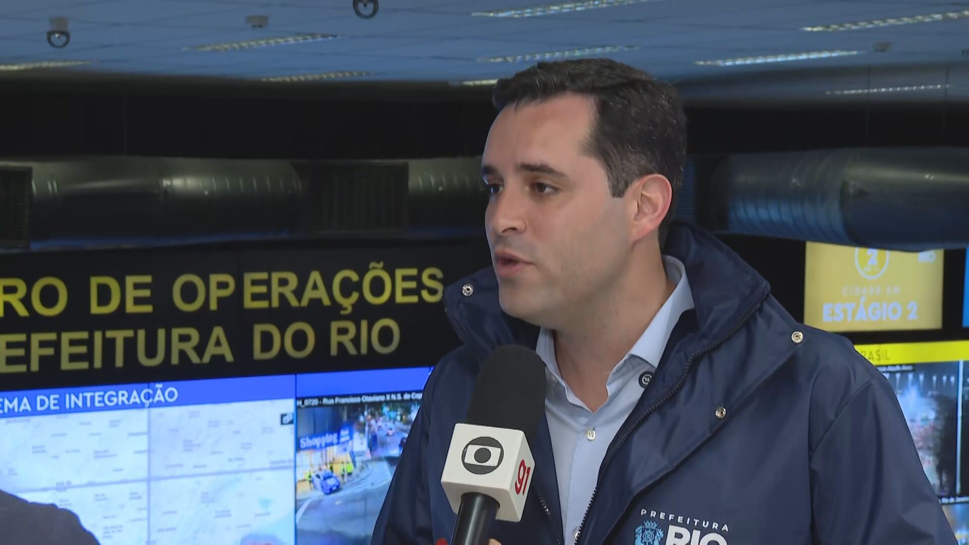 Rio de Janeiro entra em alerta máximo por vendavais de até 110 km/h