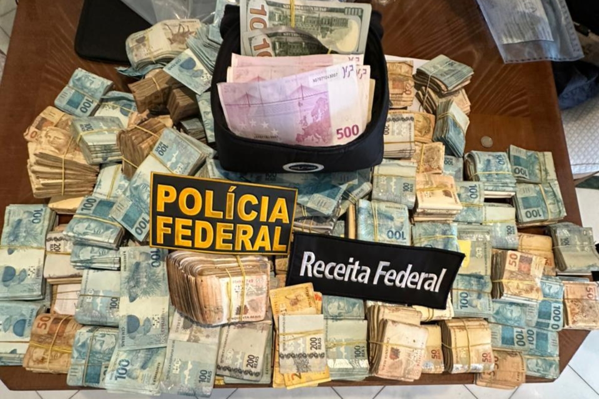 Polícia Federal apreende R$ 4,2 milhões em ação contra auditores da Receita