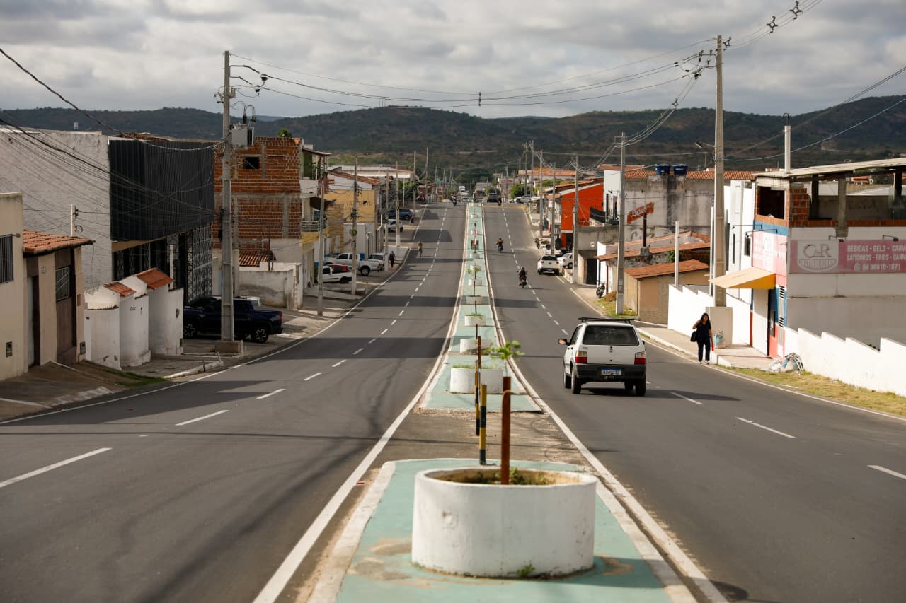Governo do Rio Grande do Norte entrega estradas restauradas no Seridó e Vale do Açu