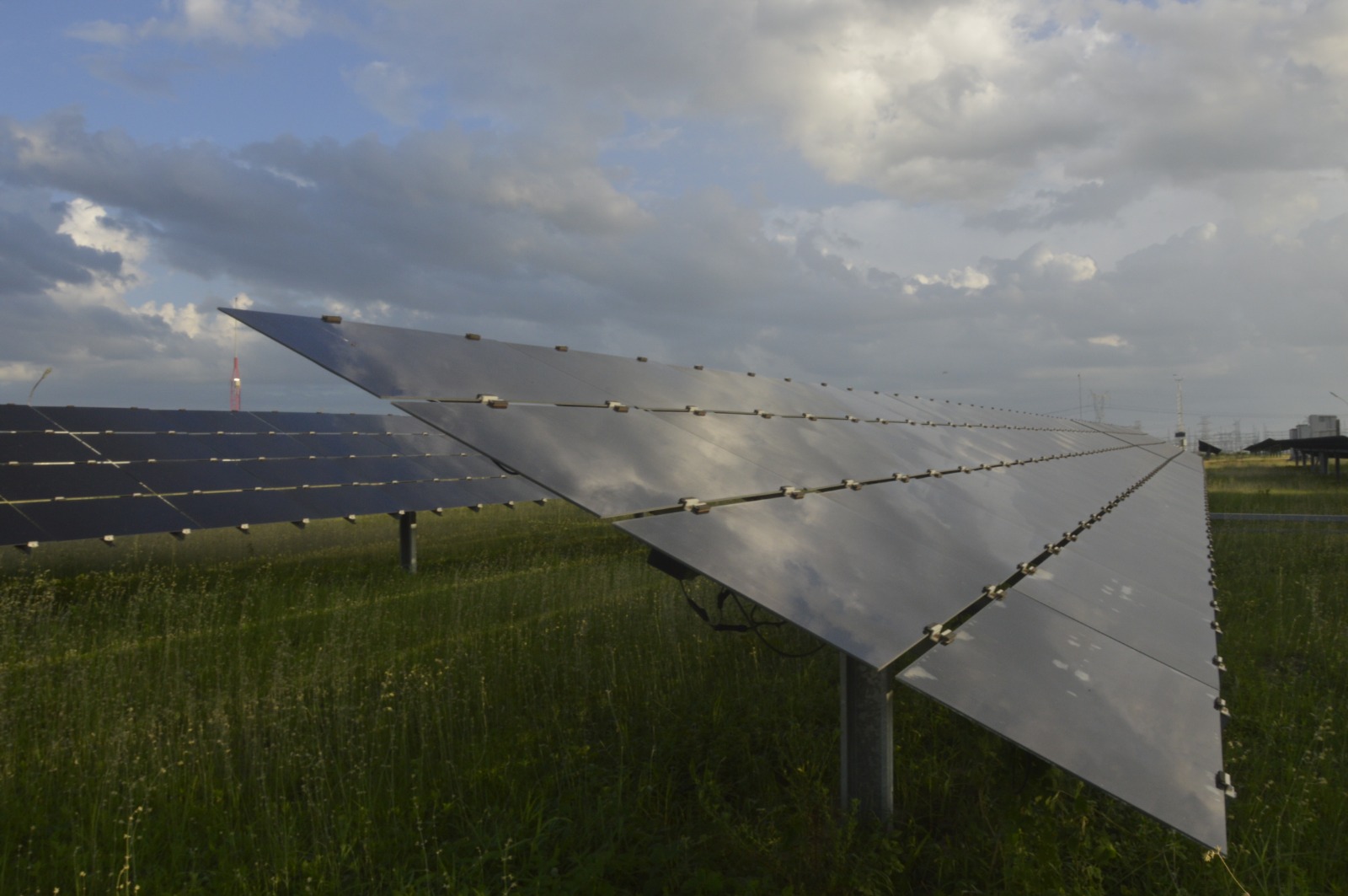 RN perde R$ 13 bilhões em energia solar, alerta Neilton Diógenes