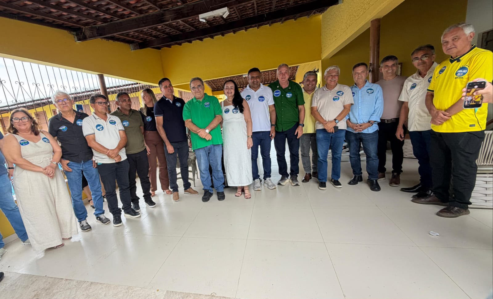 Prefeita Claudinha e grupo declaram apoio a Álvaro Dias e Coronel Hélio