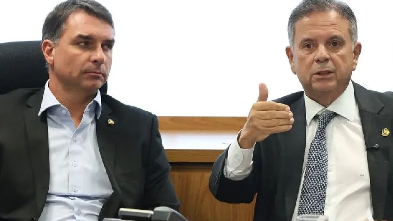 Rogério Marinho e Flávio Bolsonaro articulam CPMI para investigar escândalo do Banco Master