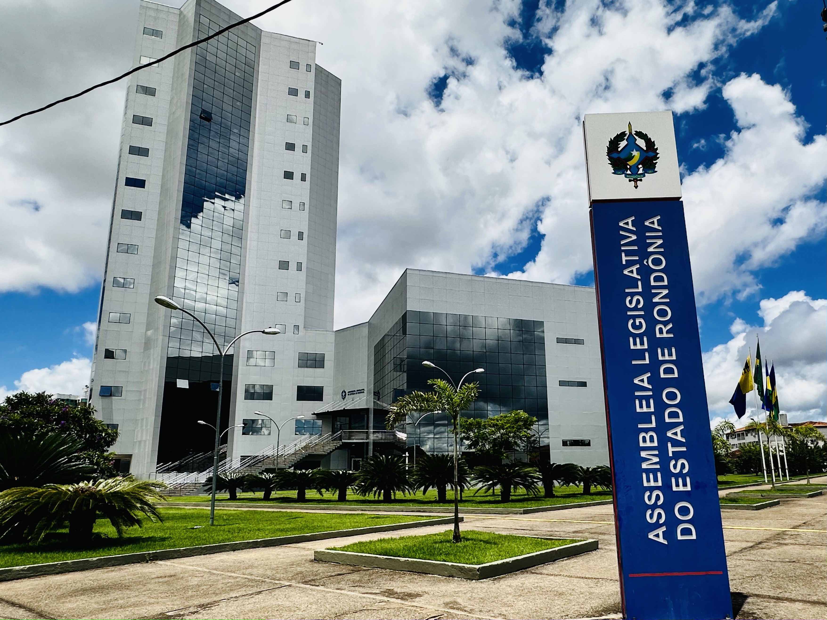 Assembleia Legislativa de Rondônia autoriza pais a vetarem temas de gênero nas escolas