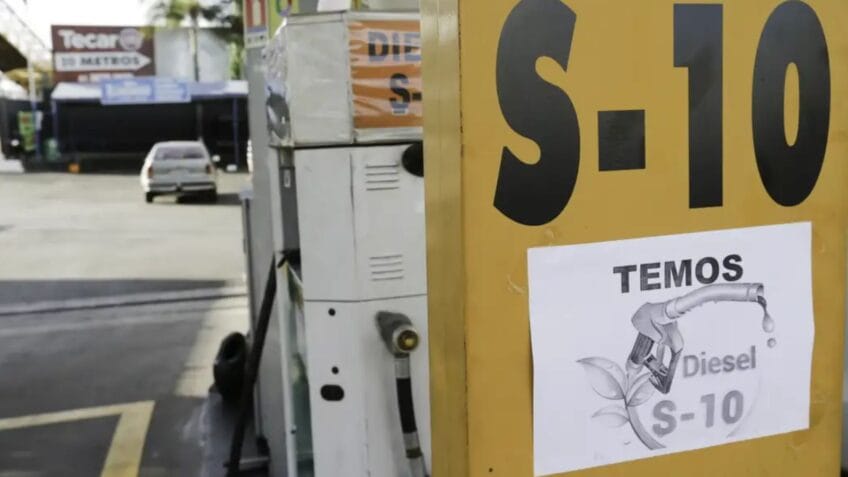 Governo federal atua para baratear diesel em cenário de crise global