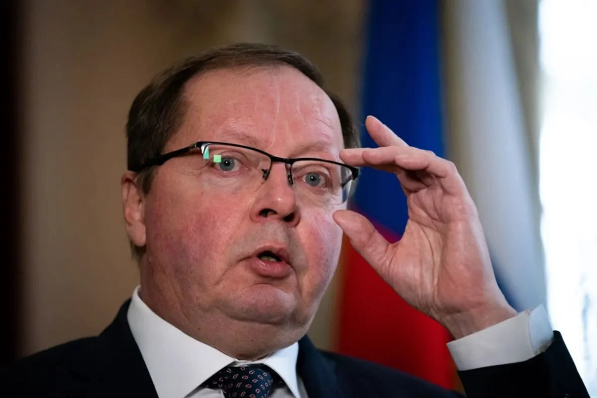 Rússia retira embaixador do Reino Unido em meio à escalada de tensão diplomática