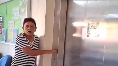 Walfredo Gurgel: Pacientes são transportados pelas escadas com elevadores parados