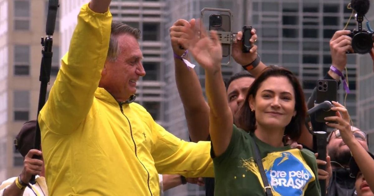 Saída de Michelle do PL Mulher supera engajamento de buscas contra Jair Bolsonaro