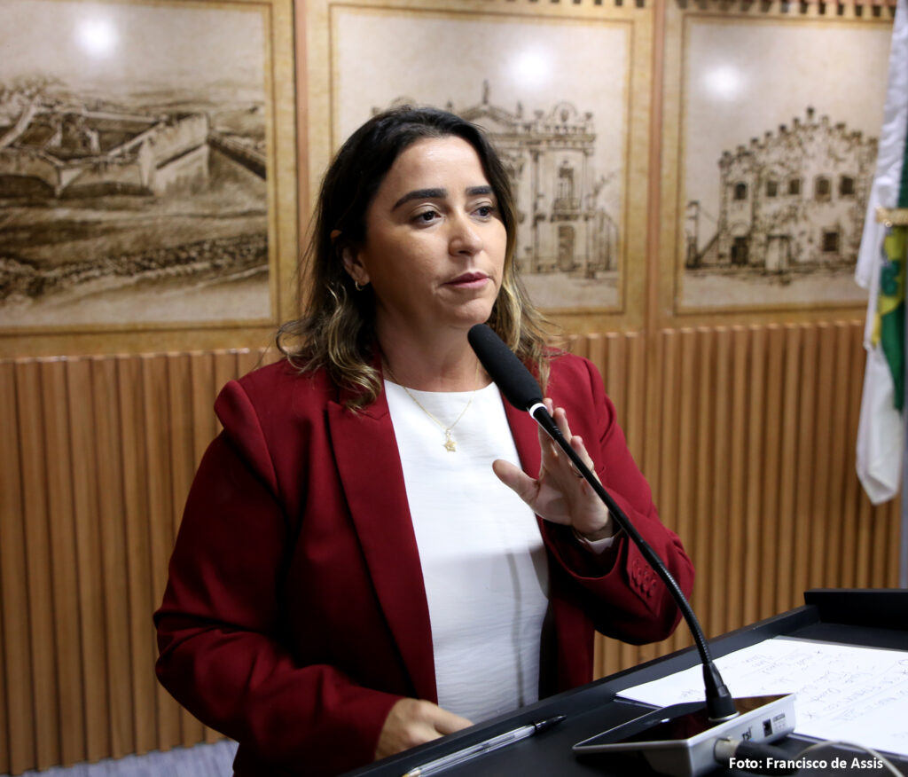 Samanda Alves afirma que suplências e vice do “time de Lula no RN” seguem em negociação