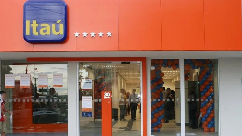 Itaú faturou R$ 16 bilhões com cobranças indevidas de R$ 1 por cliente em 14 anos, aponta investigação
