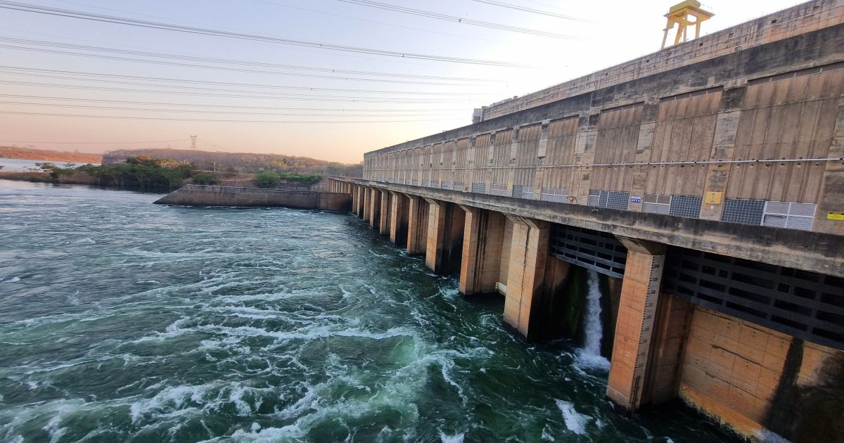 Brasil calibra risco para evitar apagões na conta de luz