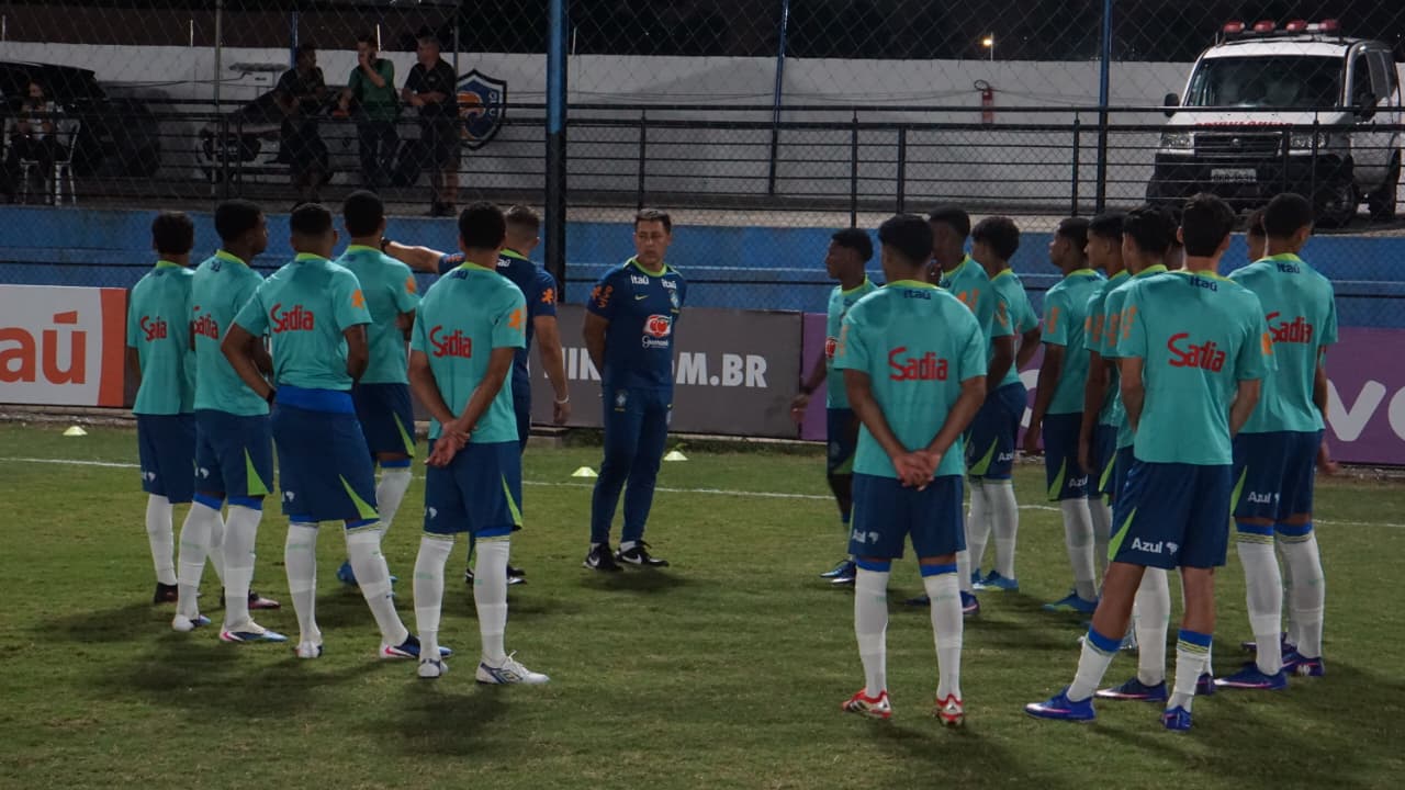 Seleção Brasileira Sub-17 inicia preparação para amistosos contra os Estados Unidos em Natal