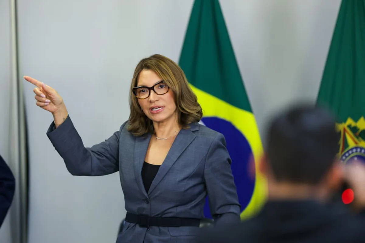 Janja repudia fala de influenciador sobre mulheres votarem mal