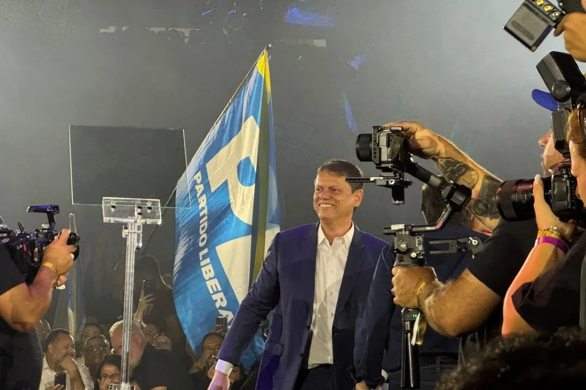 Campanha de Tarcísio ganha protagonismo do MDB com afastamento de Gilberto Kassab