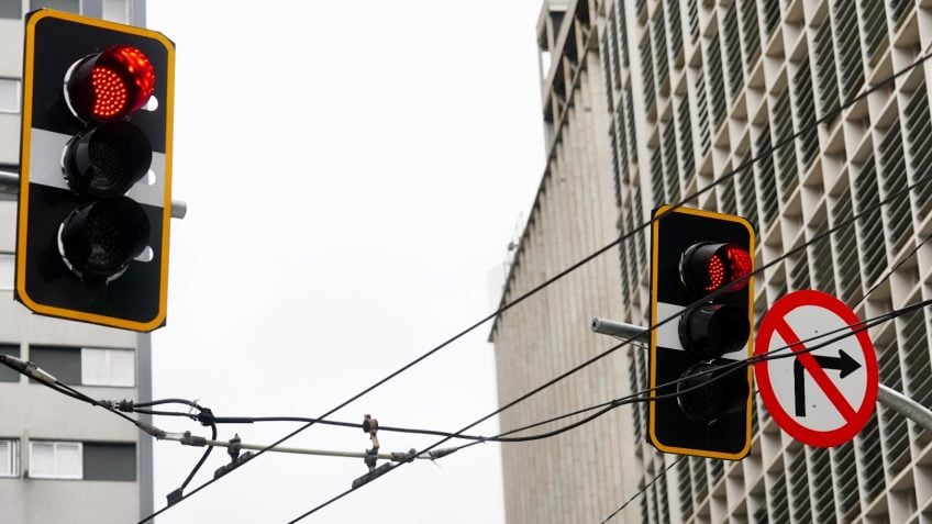 Tecnologia da Poli da USP cria semáforo que prioriza segurança de pedestres