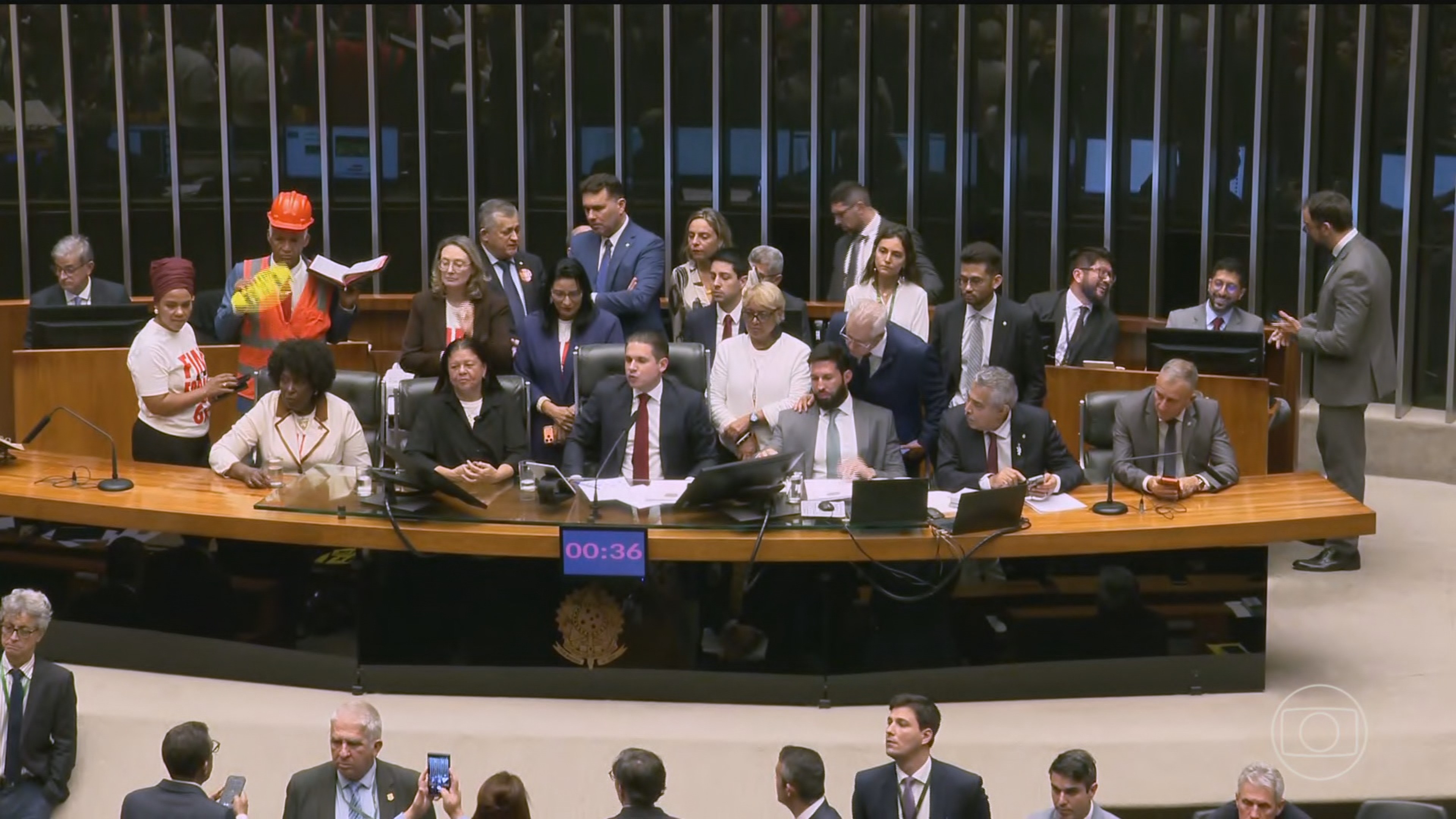 Senado definirá nesta semana início dos debates sobre a PEC da escala 6 por 1