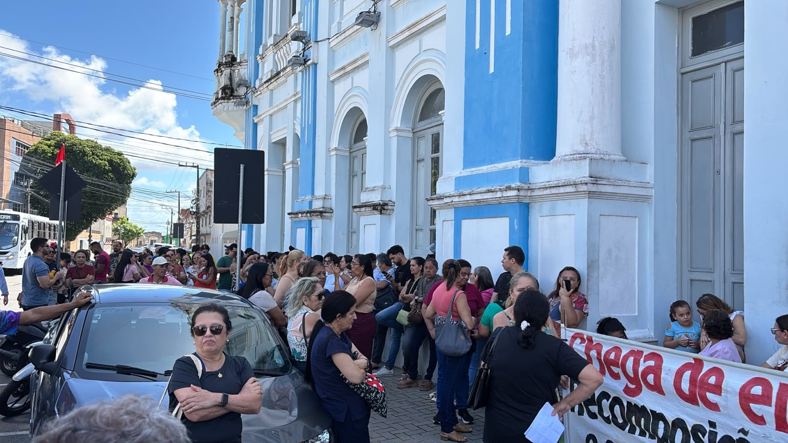 Servidores da saúde de Natal paralizam atividades por 24 horas e protestam contra Prefeitura