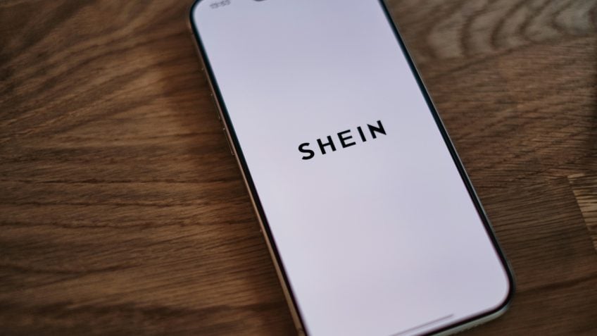 Shein avança em planos de IPO em Hong Kong com sinal verde de Pequim