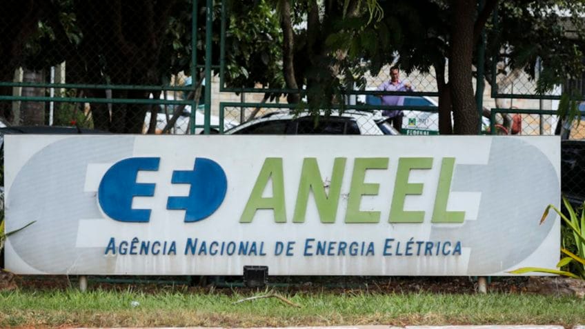 Silveira cobra Aneel por fiscalização de distribuidoras