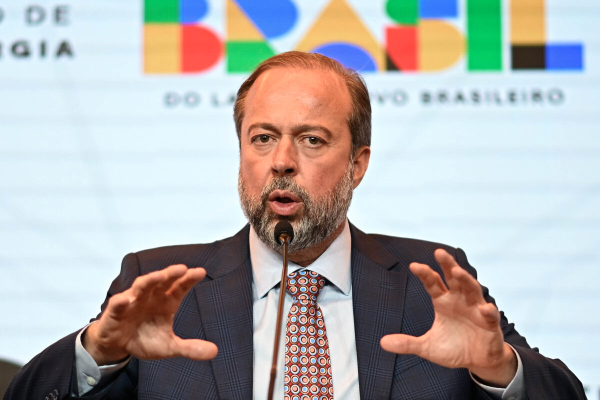 Ministro Alexandre Silveira explica primeiro corte emergencial de energia do ONS