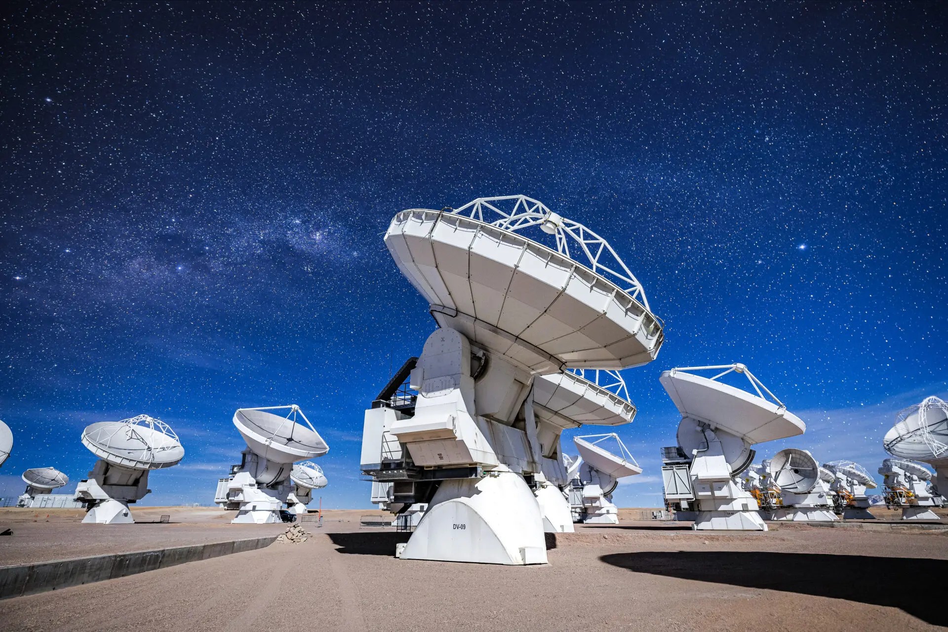 Sinais de vida extraterrestre podem estar em frequências inexploradas