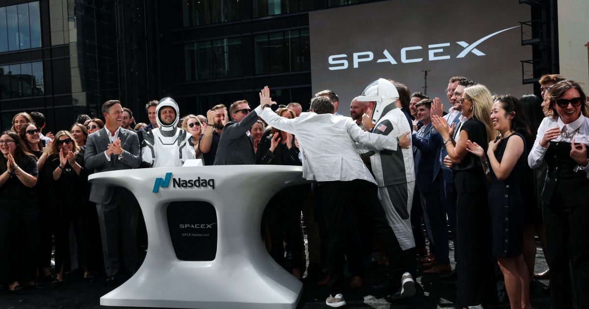 SpaceX confirma alta após estreia recorde e se aproxima de US$ 2 trilhões
