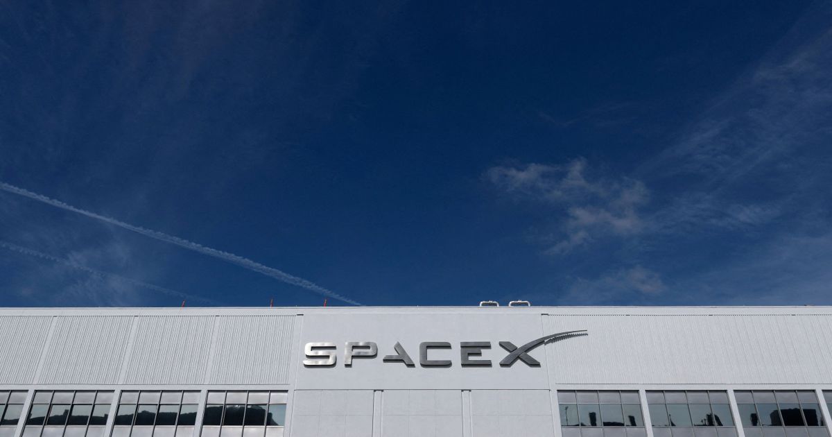SpaceX lança oferta privada de notas seniores e revela caixa de US$ 100 bilhões