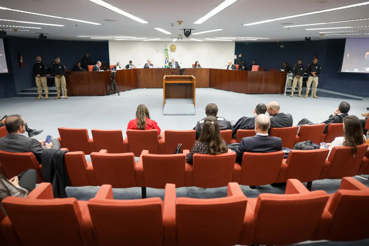 Supremo Tribunal Federal encerra aposentadoria compulsória como punição para juízes