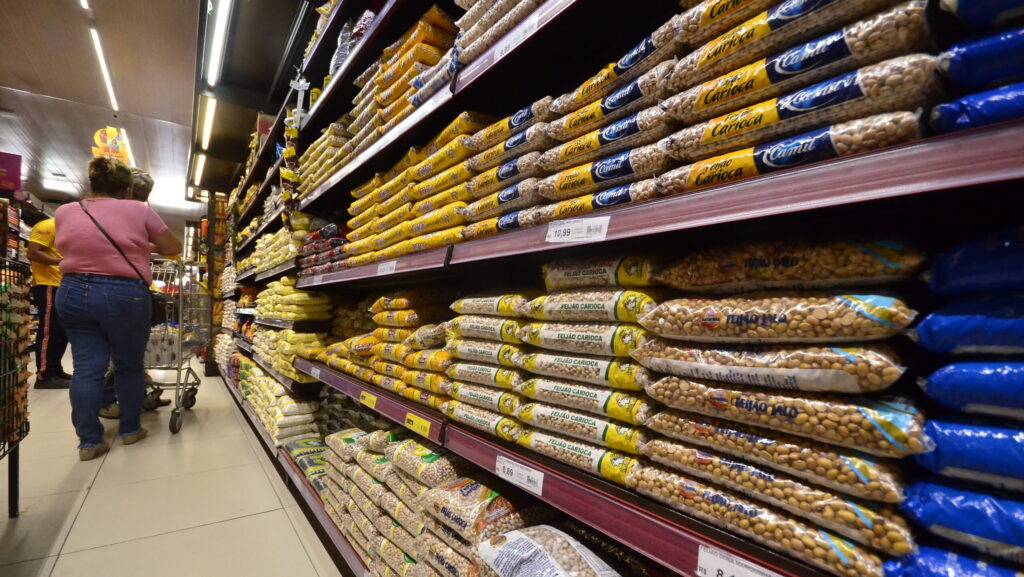 Justiça condena supermercado em Natal a indenizar cliente por queda