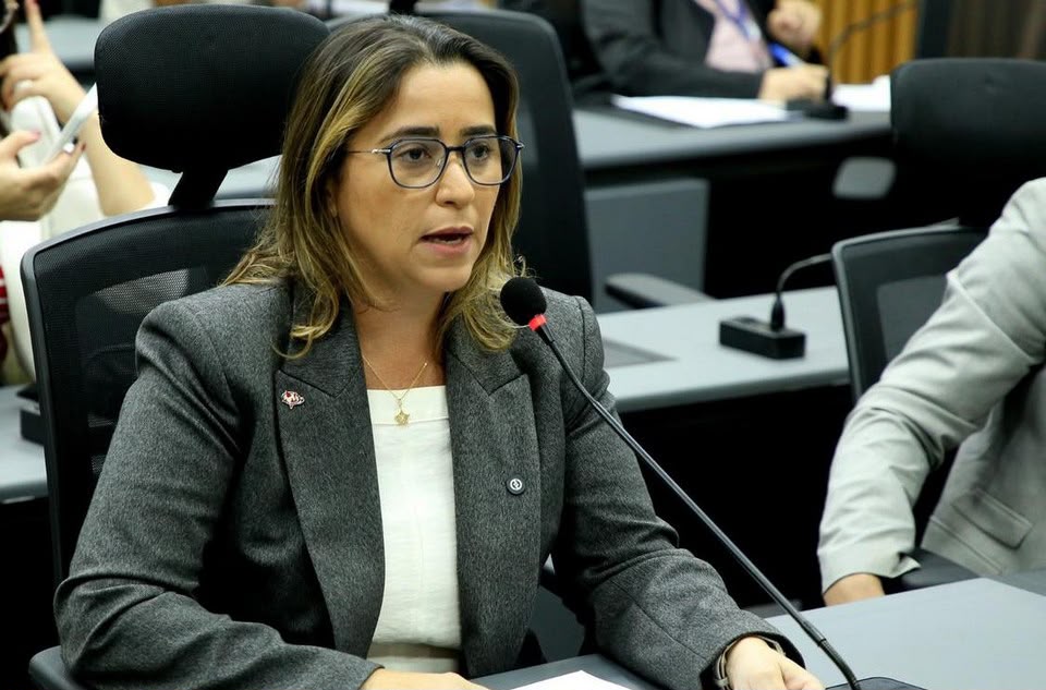 Indefinições marcam formação das suplências de Samanda Alves para o Senado