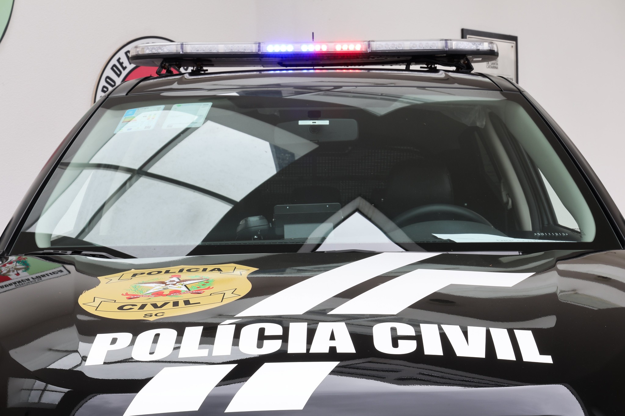 Homem é preso em SC por tentativa de feminicídio contra companheira