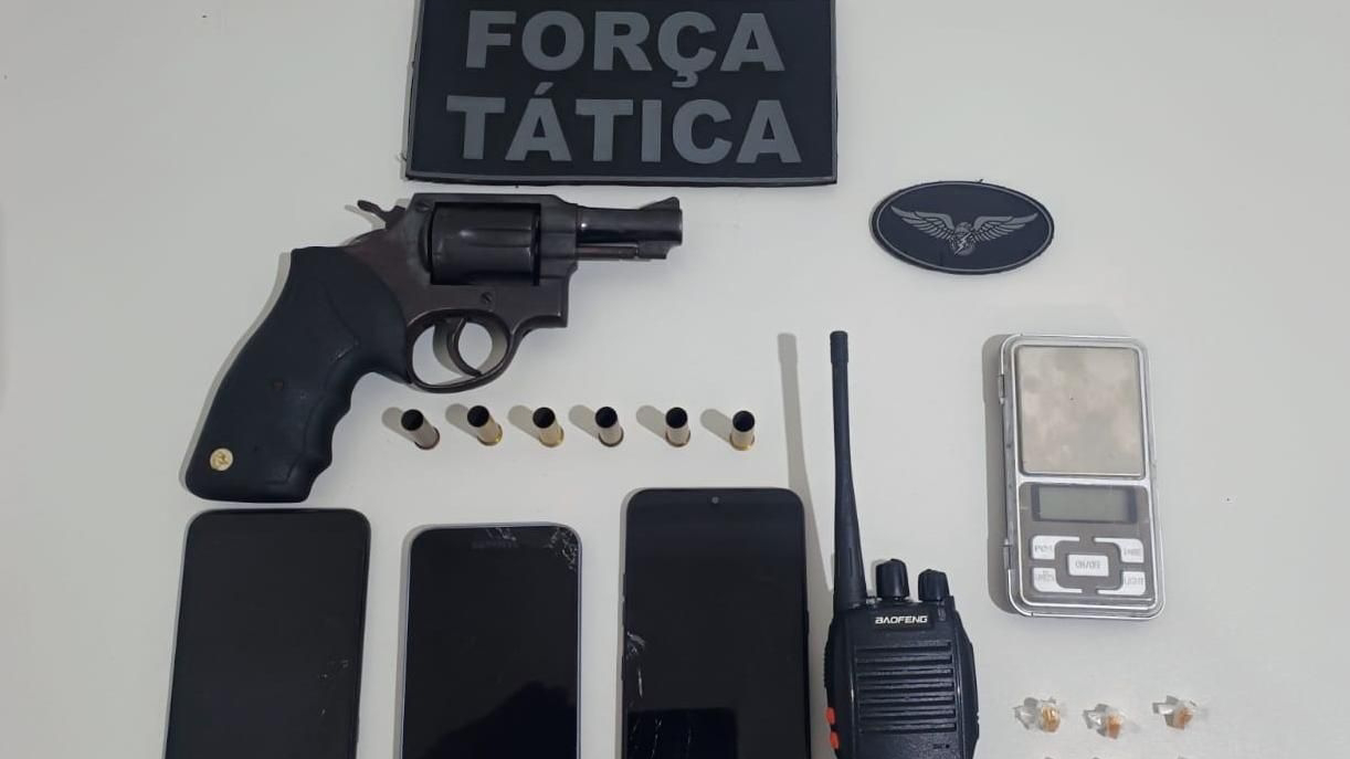 Suspeito de homicídio é baleado após troca de tiros com a PM na Zona Norte de Natal