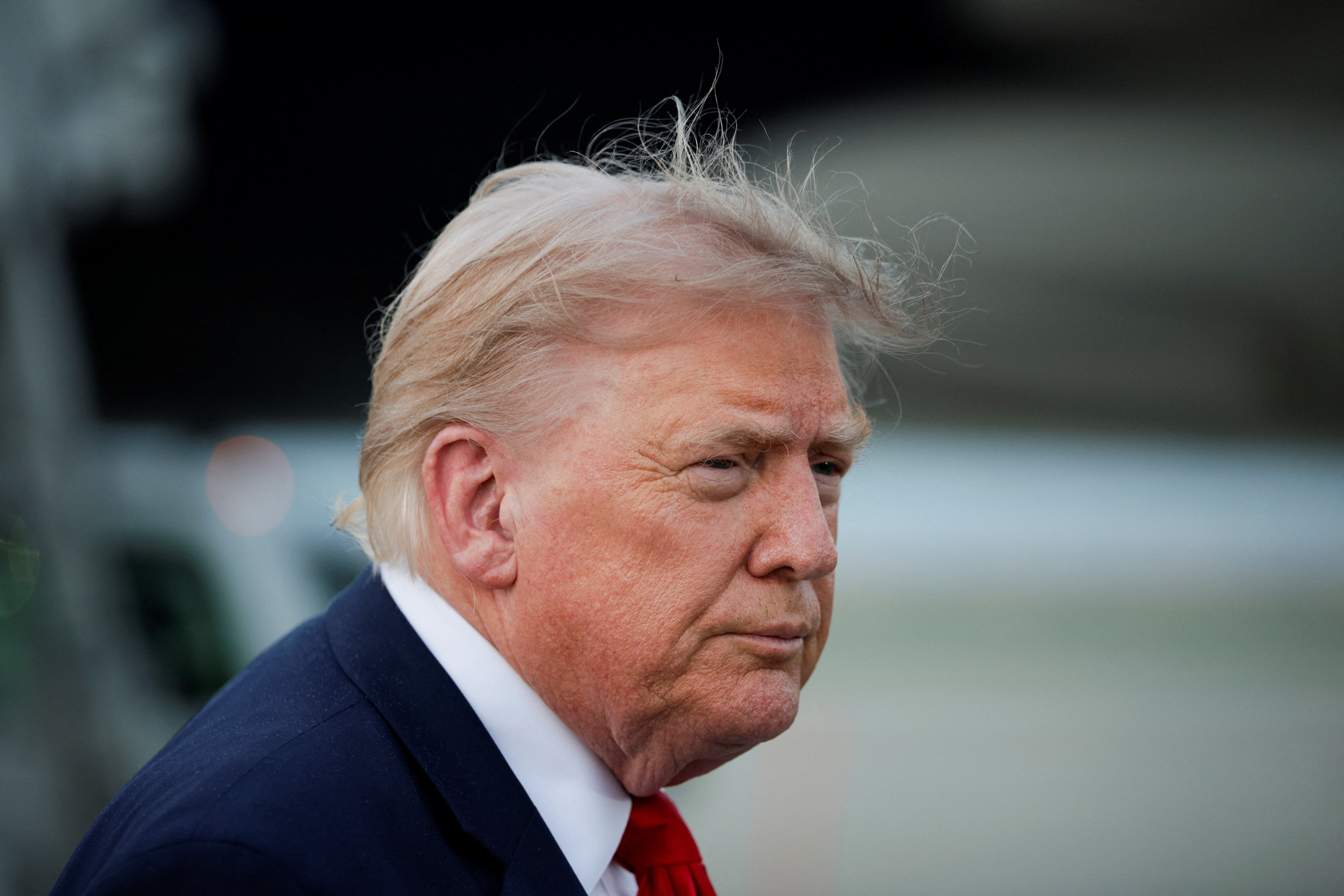Governo de Donald Trump impõe nova tarifa de 12,5% sobre produtos do Brasil