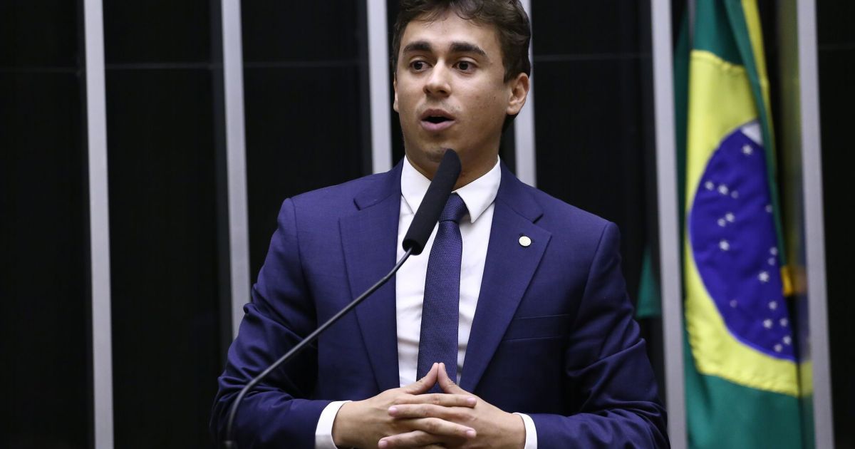 TCU arquiva processo contra Nikolas Ferreira por uso de jatinho de Vorcaro