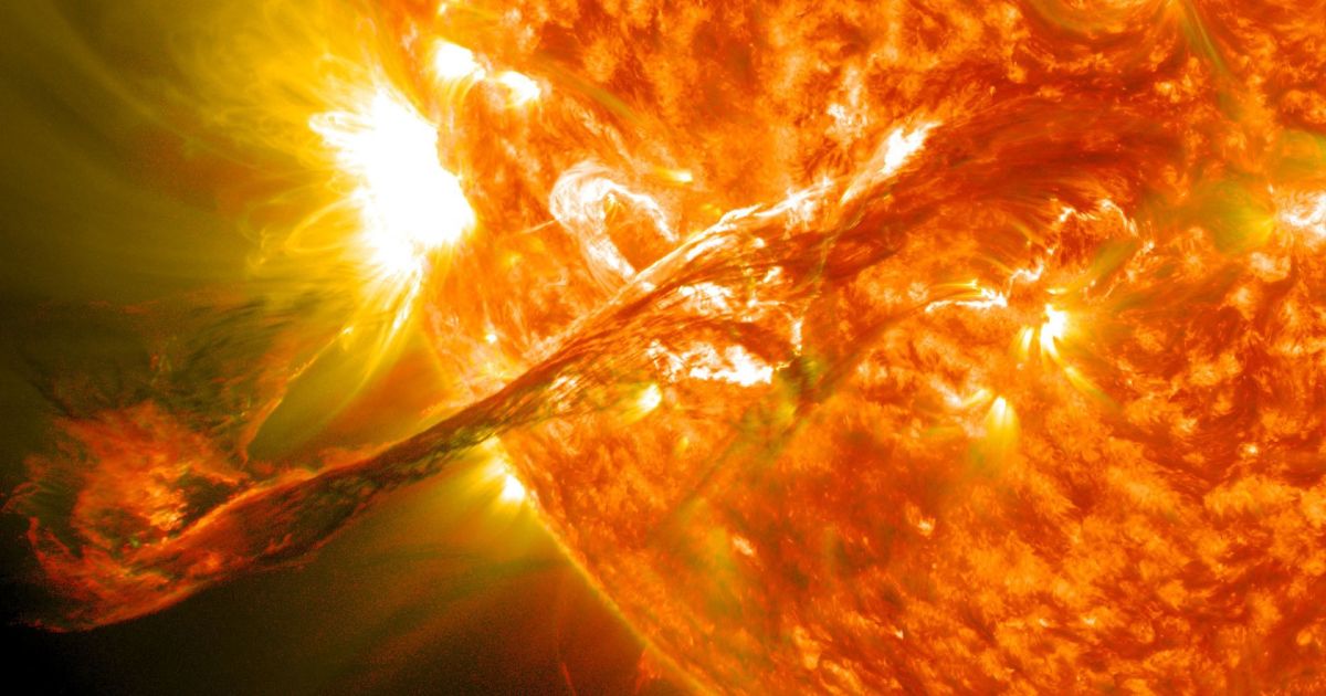 Tempestade solar atinge a Terra com força G3, superando previsões