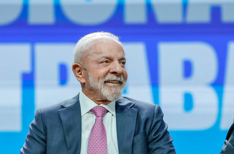 Lula defende controle do Brasil sobre terras raras