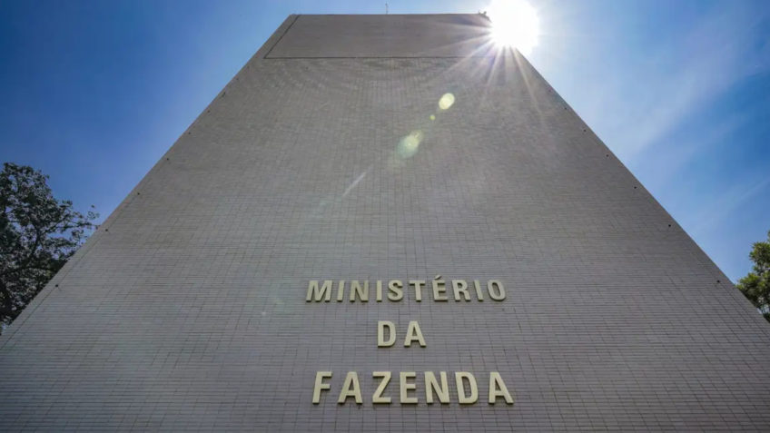 Tesouro Nacional reforça transparência na gestão da Dívida Pública