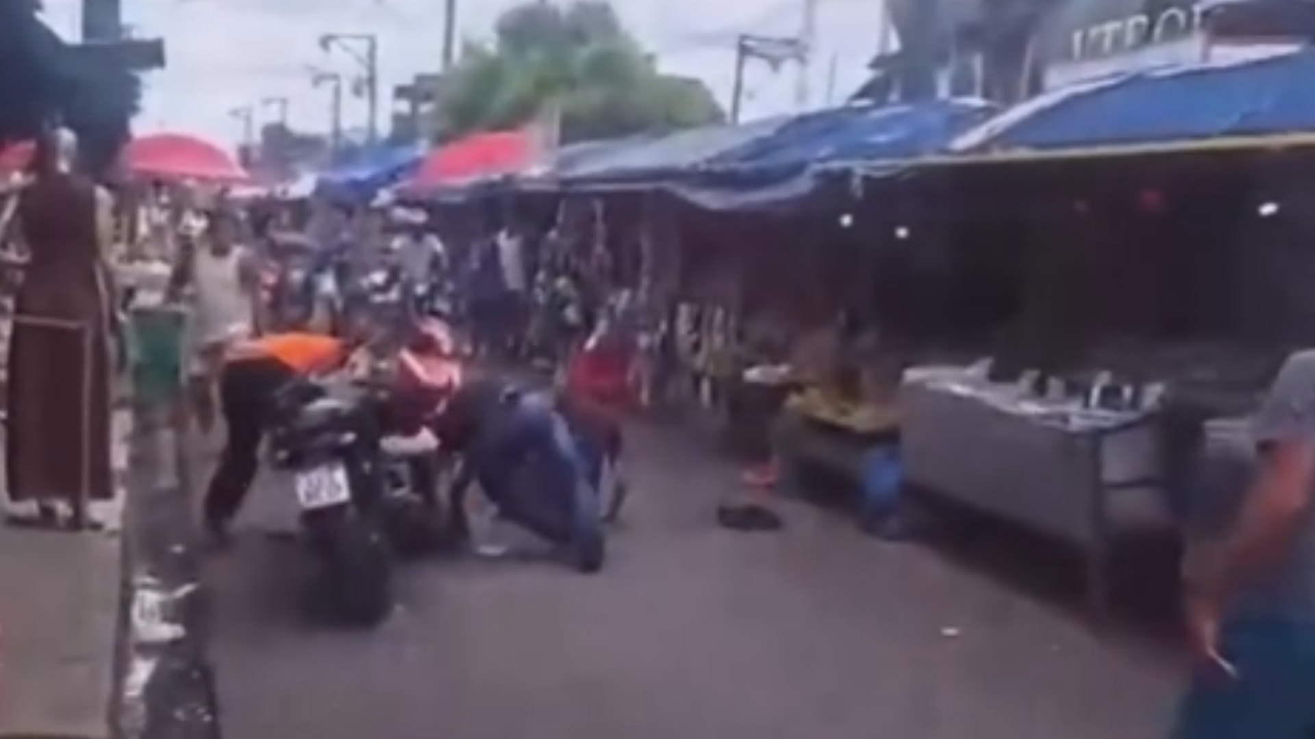 Homem é morto após atacar feirante na feira da Oito de Maio em Icoaraci, afirma Polícia Militar