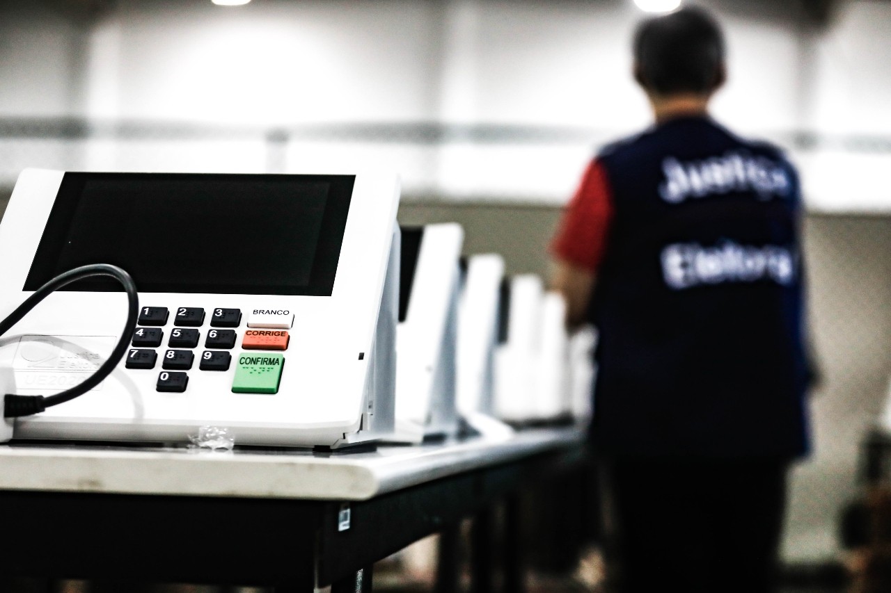 Justiça Eleitoral define prazo final para regularizar título