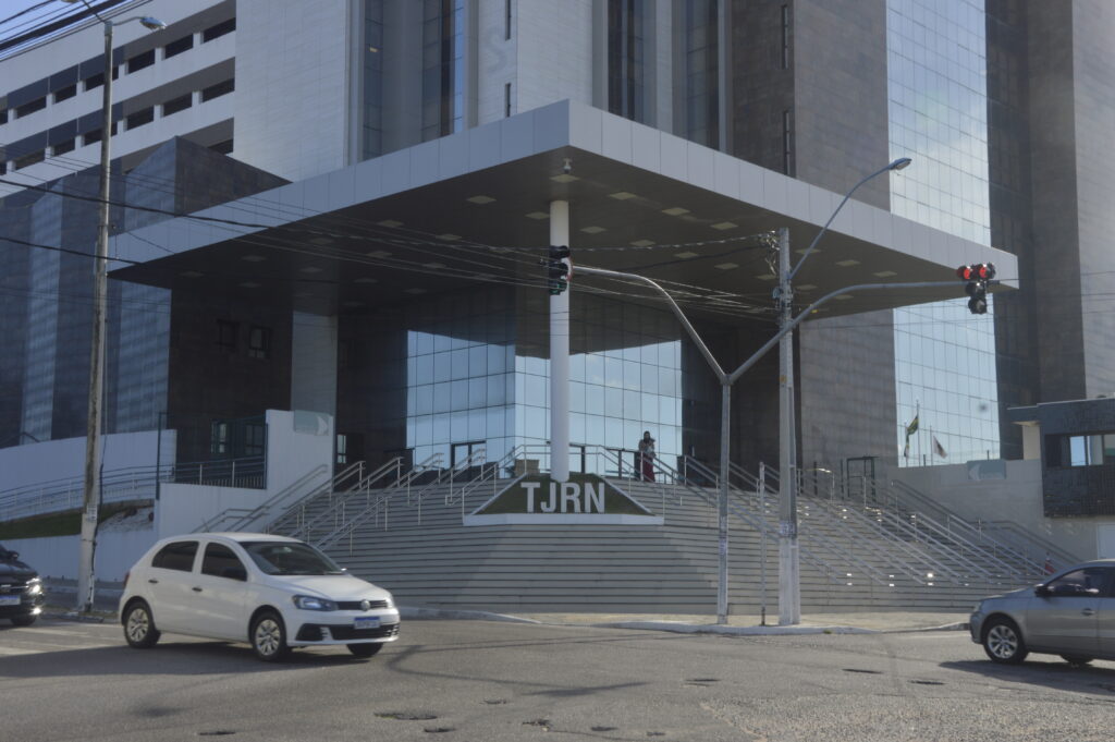 TJRN suspende escolha de desembargador para garantir ampla defesa de Henrique Baltazar