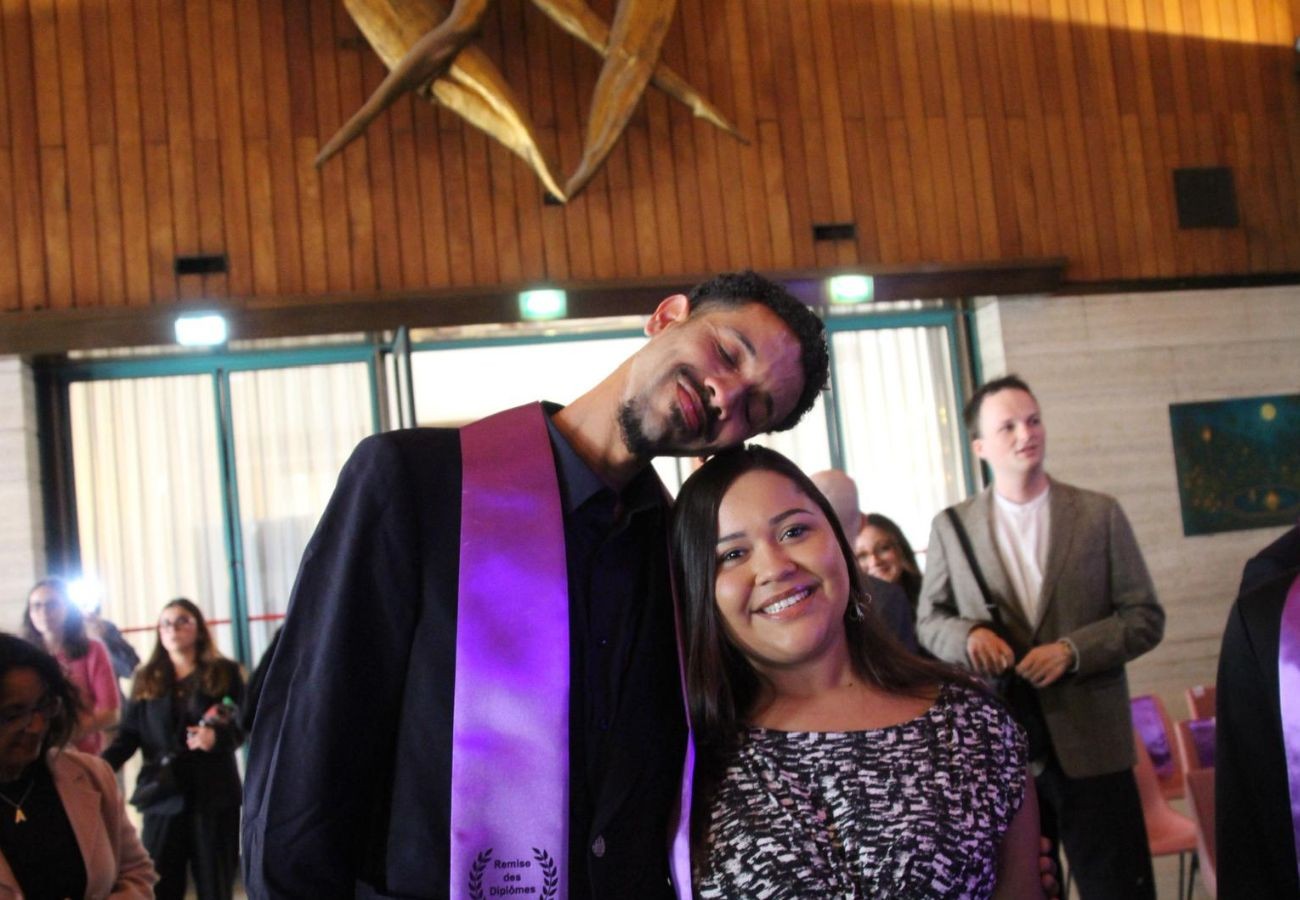 Tocantinense Wallisson Pereira de Sousa conquista mestrado na França e demonstra fluência em cinco idiomas