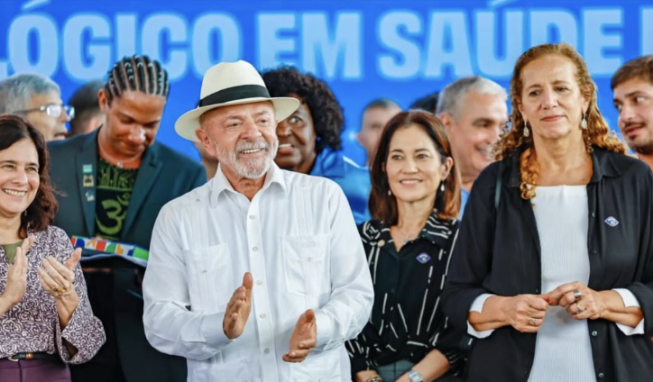 Lula cobra do governador interino do Rio prisão de "ladrões que governaram o Estado"